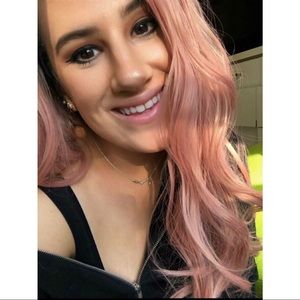 Meet your Posher, Jacqueline